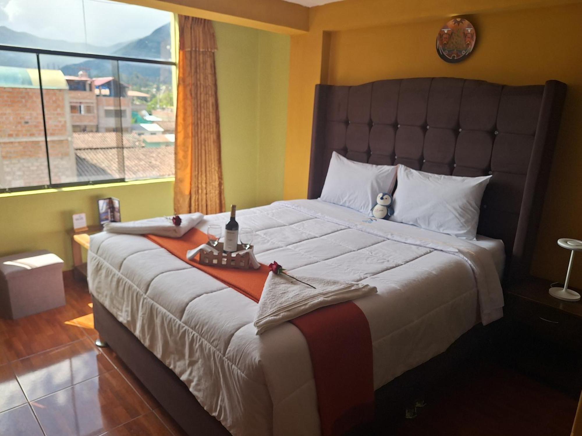Chaska Valle Inn อูรูบัมบา ภายนอก รูปภาพ