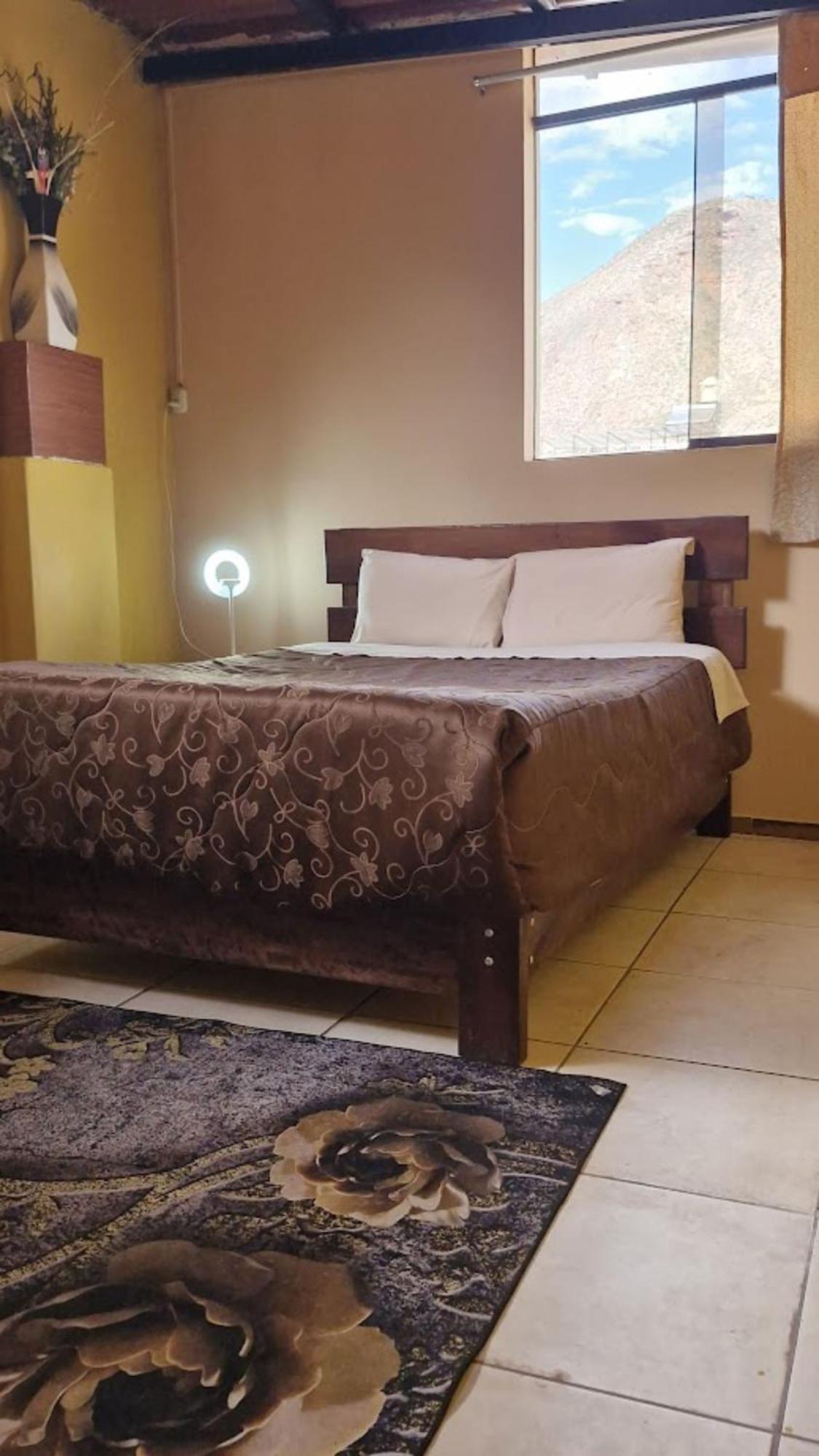 Chaska Valle Inn อูรูบัมบา ภายนอก รูปภาพ